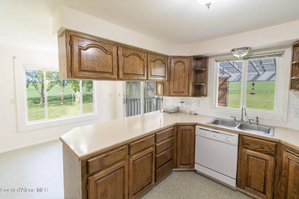 640 Renlow Road Plummer ID 83851