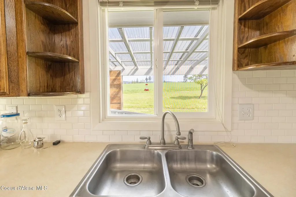 640 Renlow Road Plummer ID 83851