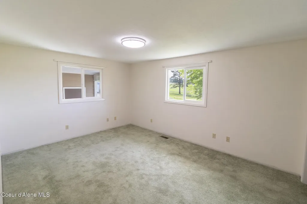 640 Renlow Road Plummer ID 83851