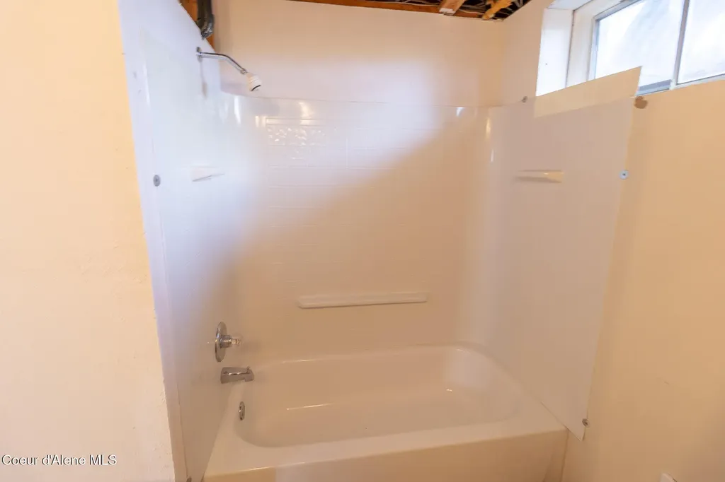 640 Renlow Road Plummer ID 83851