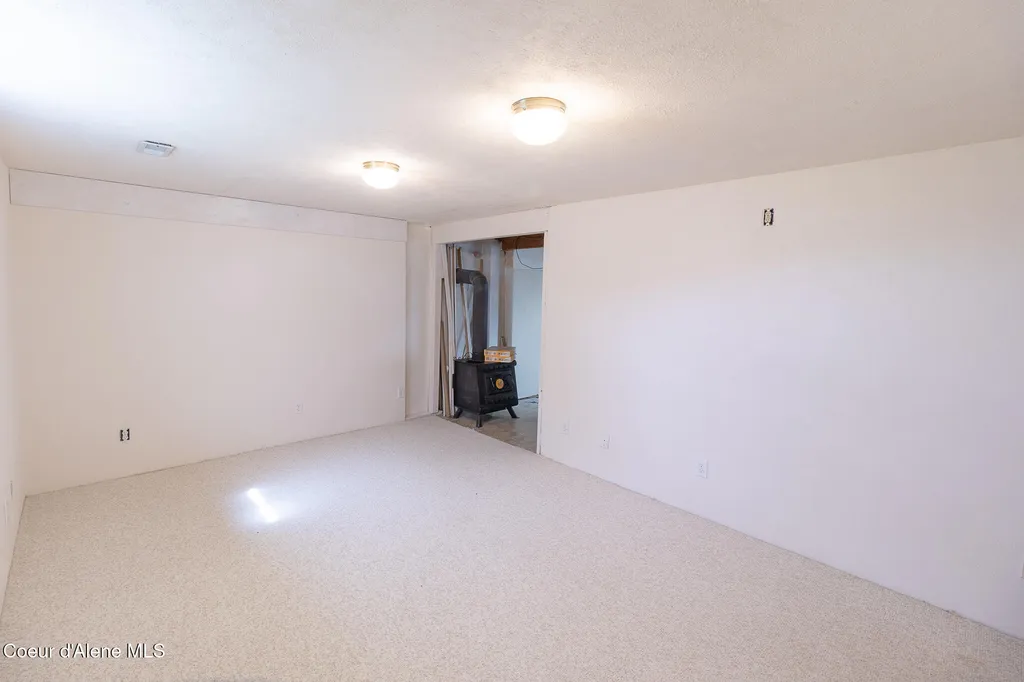 640 Renlow Road Plummer ID 83851