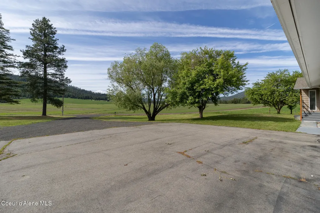 640 Renlow Road Plummer ID 83851
