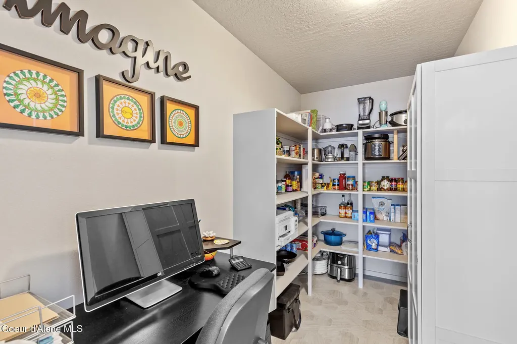 9808 N Berkshire Street Hayden ID 83835
