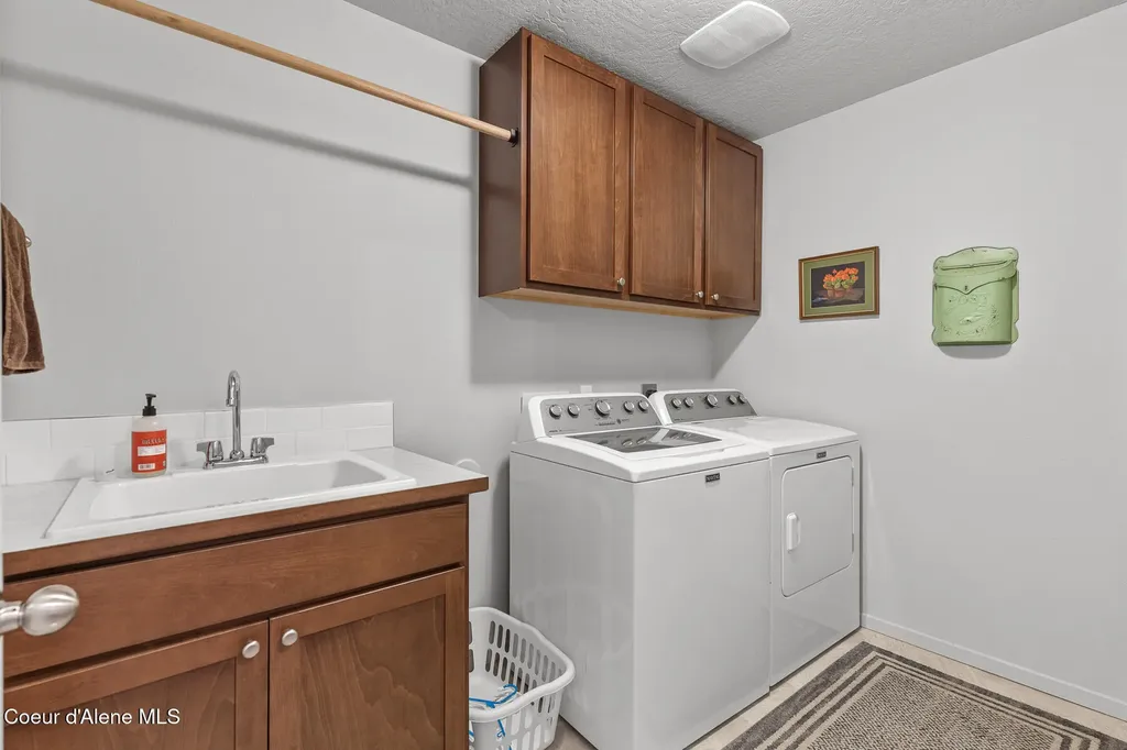 9808 N Berkshire Street Hayden ID 83835