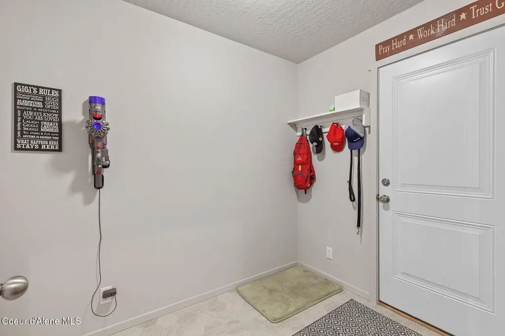 9808 N Berkshire Street Hayden ID 83835