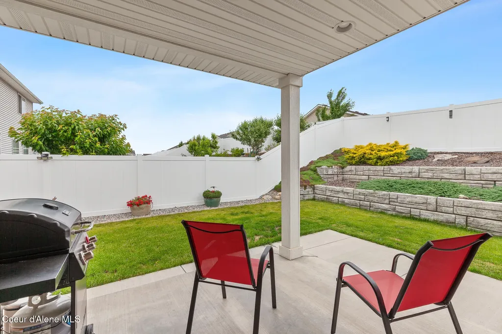 9808 N Berkshire Street Hayden ID 83835