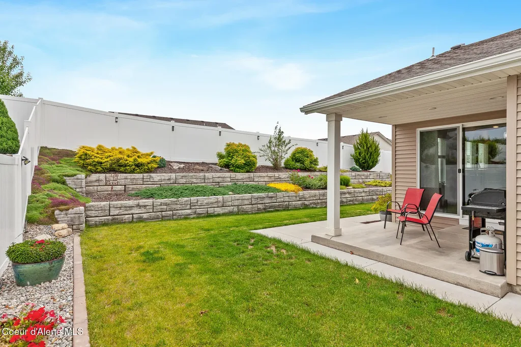 9808 N Berkshire Street Hayden ID 83835