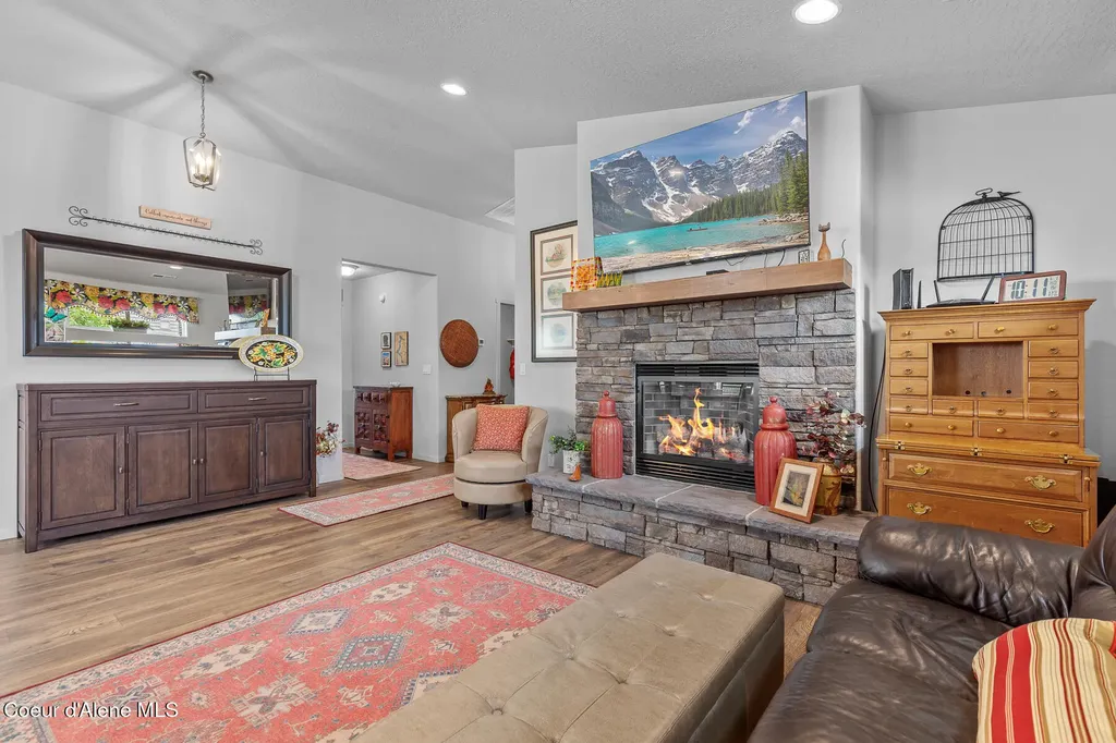 9808 N Berkshire Street Hayden ID 83835