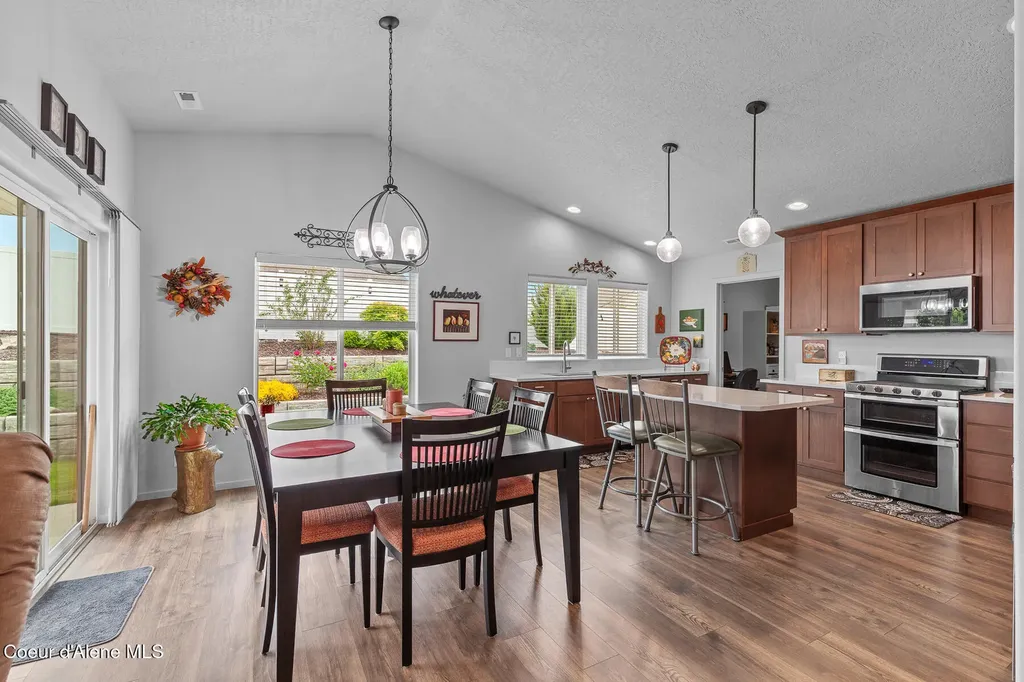 9808 N Berkshire Street Hayden ID 83835
