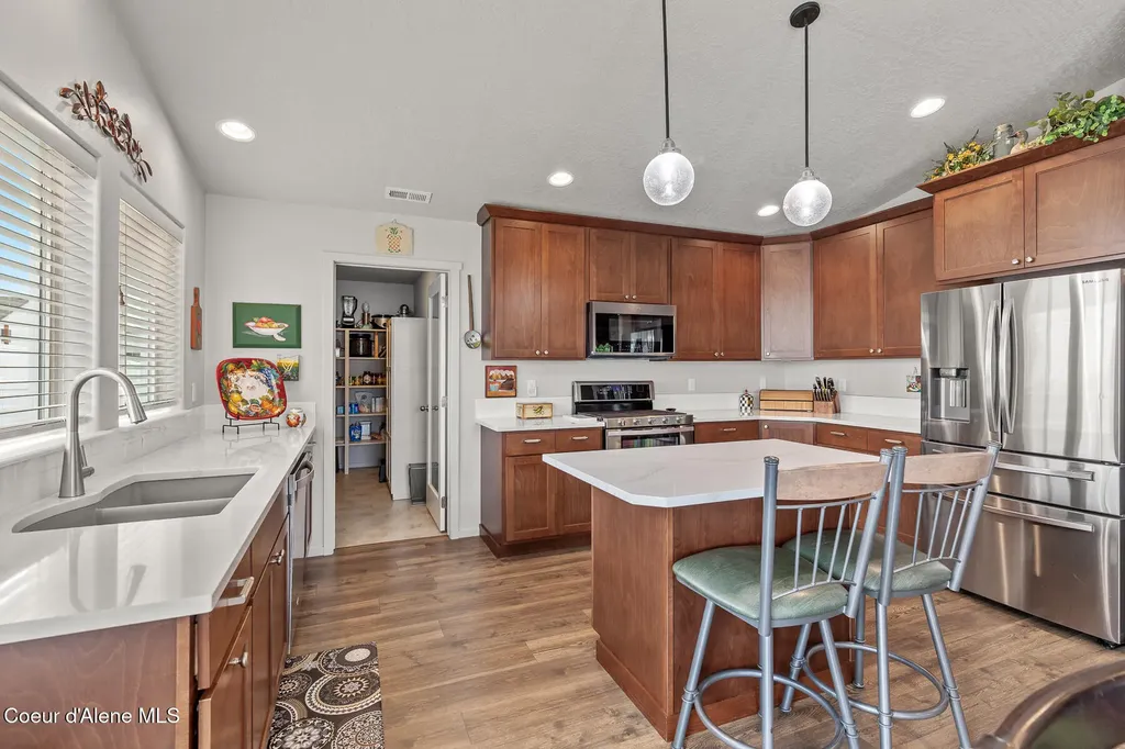 9808 N Berkshire Street Hayden ID 83835