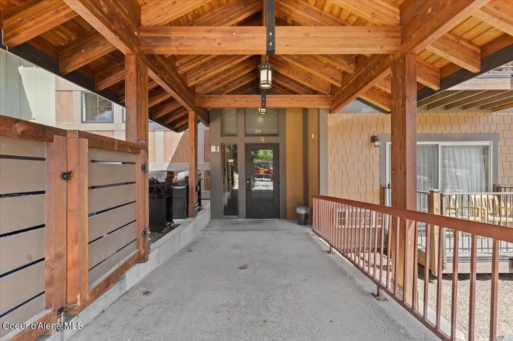 112 Holiday Loop Blanchard ID 83804