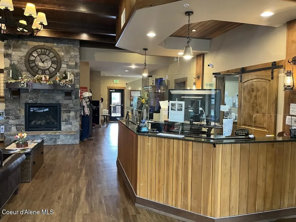 112 Holiday Loop Blanchard ID 83804