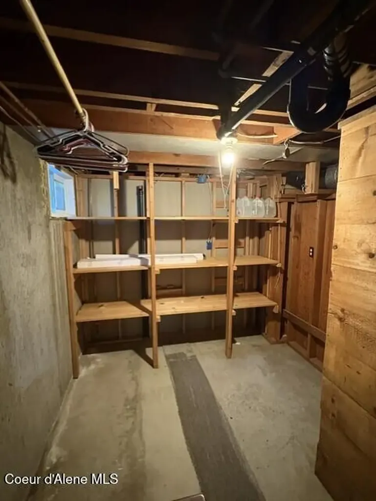 610 W Cameron Avenue Kellogg ID 83837