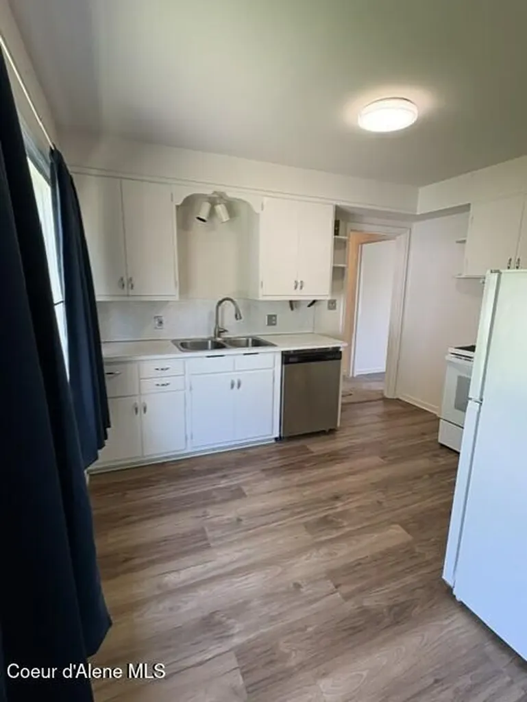 610 W Cameron Avenue Kellogg ID 83837