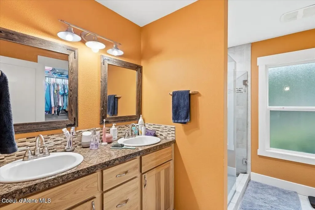 612 W Cameron Avenue Kellogg ID 83837