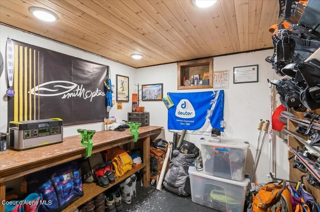 612 W Cameron Avenue Kellogg ID 83837