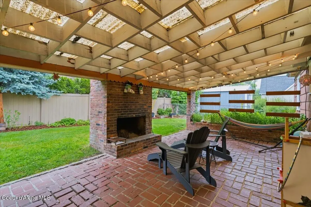 612 W Cameron Avenue Kellogg ID 83837