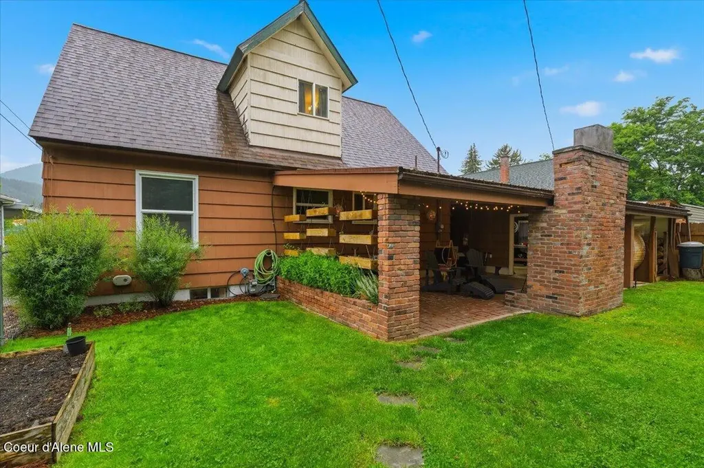 612 W Cameron Avenue Kellogg ID 83837