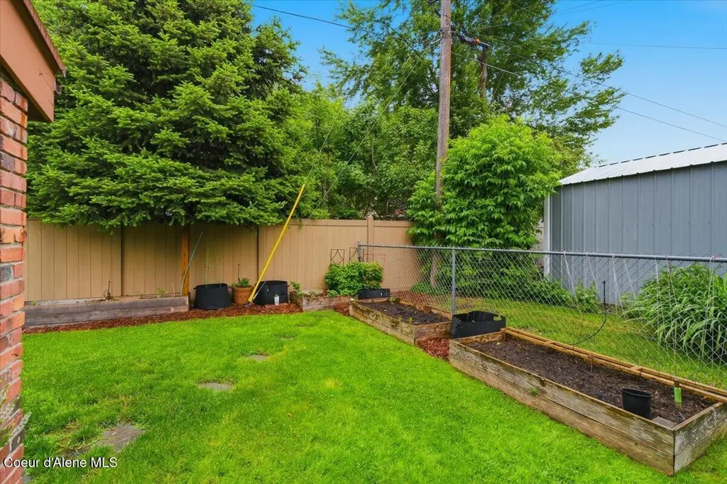 612 W Cameron Avenue Kellogg ID 83837