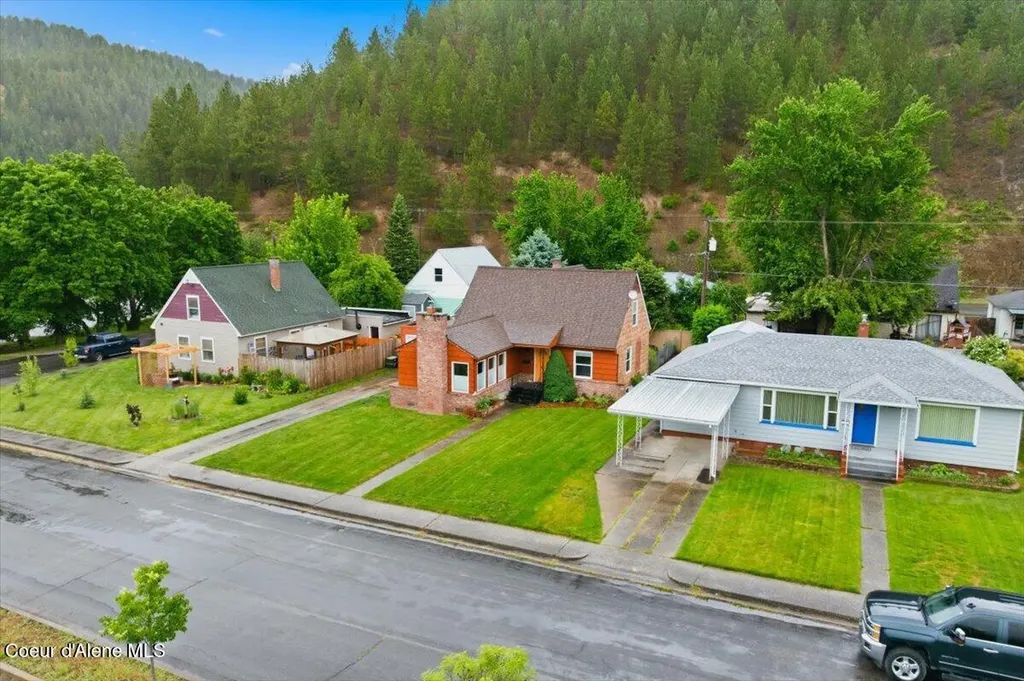612 W Cameron Avenue Kellogg ID 83837