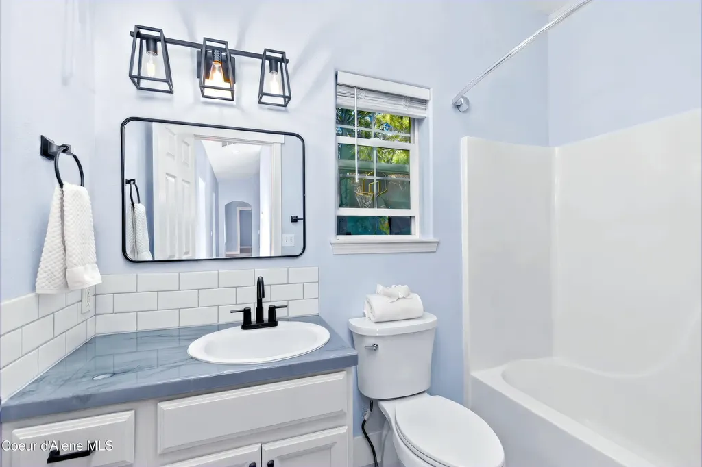 303 Park Lane Sandpoint ID 83864