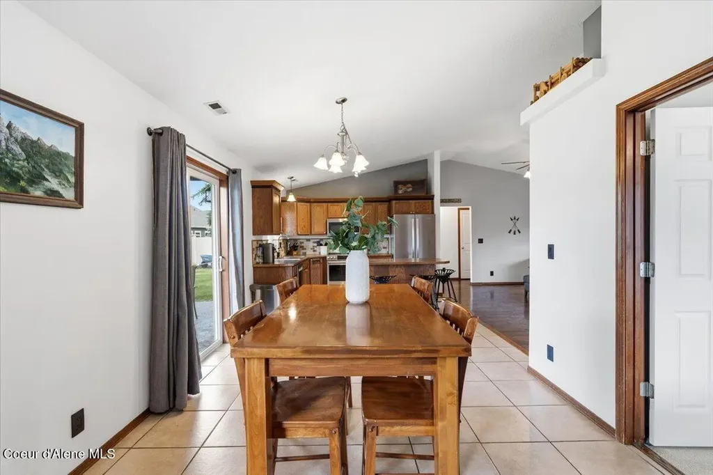 6825 W Soldier Creek Avenue Rathdrum ID 83858