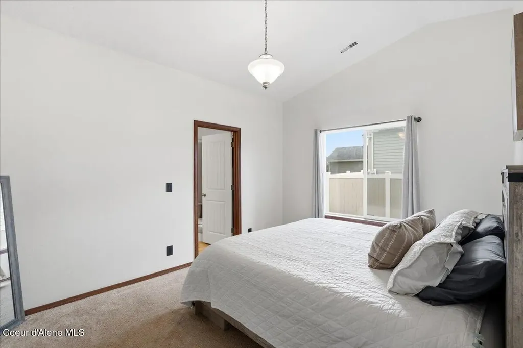 6825 W Soldier Creek Avenue Rathdrum ID 83858
