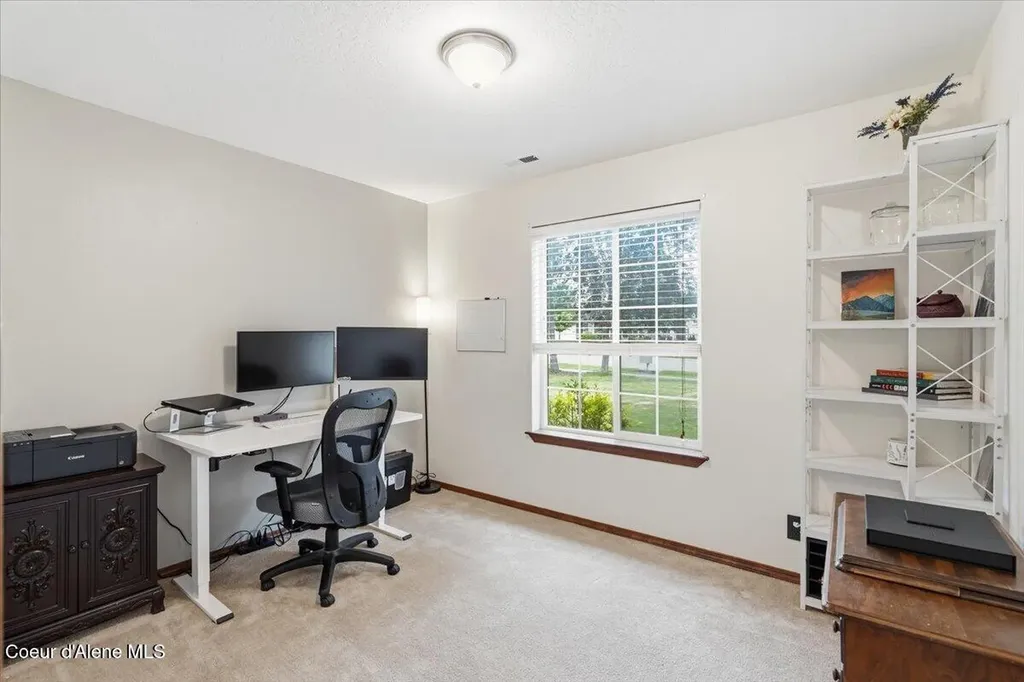 6825 W Soldier Creek Avenue Rathdrum ID 83858