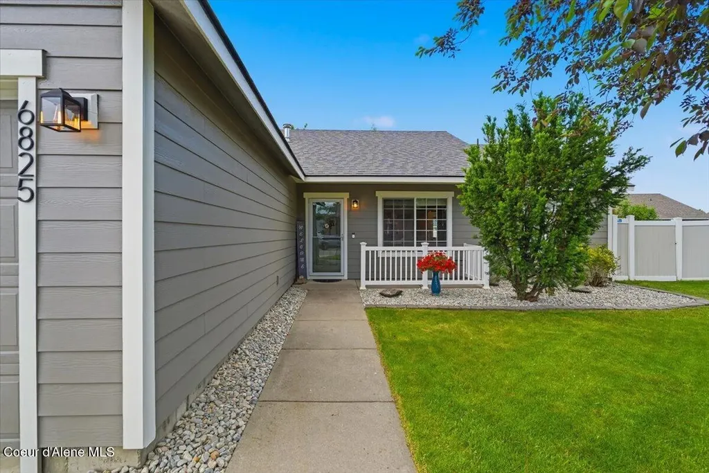 6825 W Soldier Creek Avenue Rathdrum ID 83858