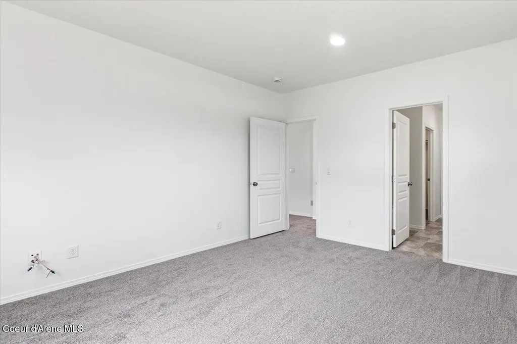 6025 W Trestle Street Rathdrum ID 83858