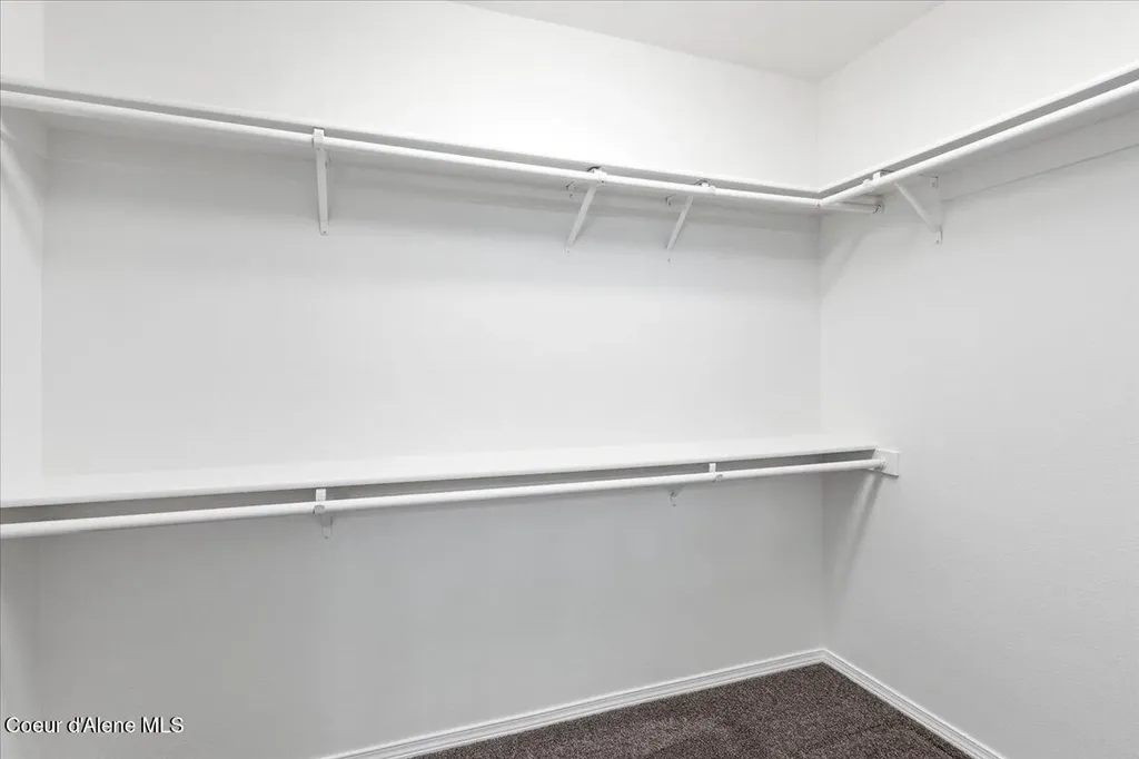 6025 W Trestle Street Rathdrum ID 83858