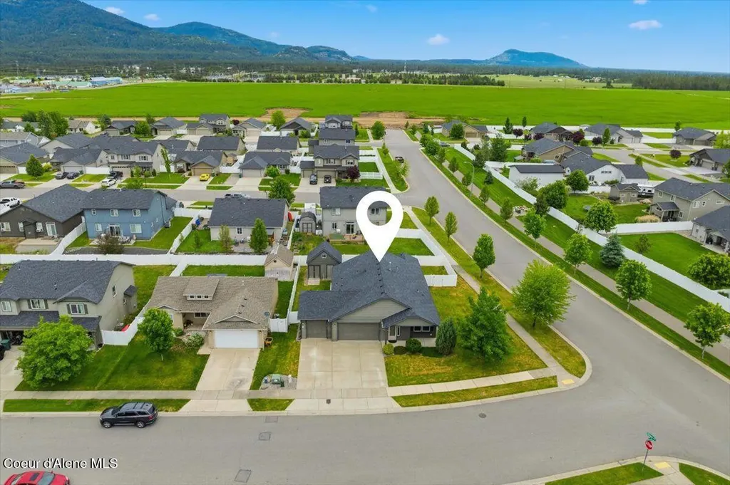 6025 W Trestle Street Rathdrum ID 83858