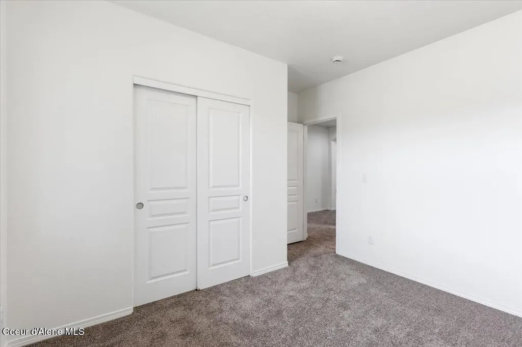 6025 W Trestle Street Rathdrum ID 83858