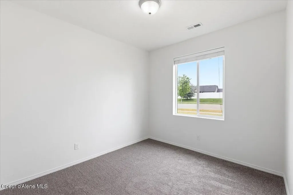 6025 W Trestle Street Rathdrum ID 83858