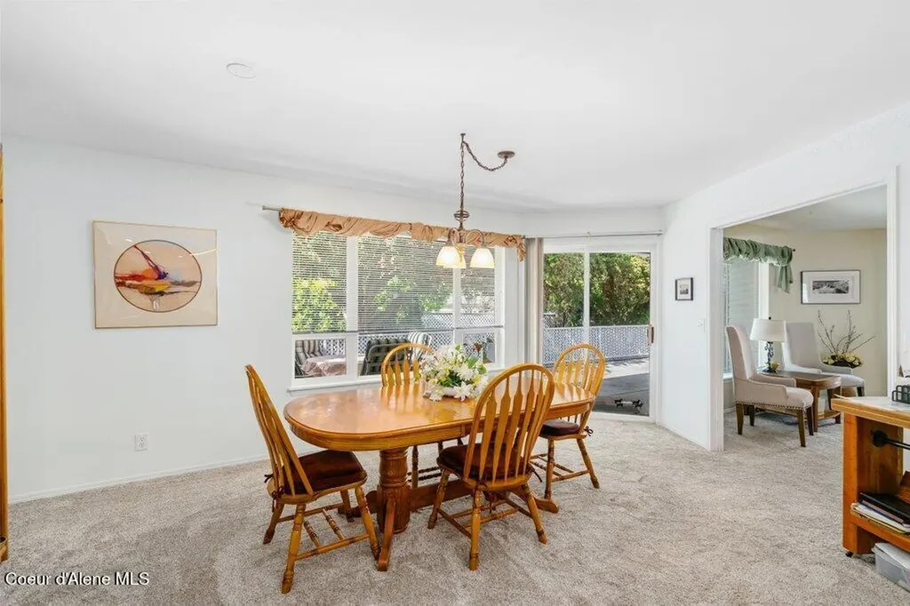 1385 W Woodlawn Drive Hayden ID 83835
