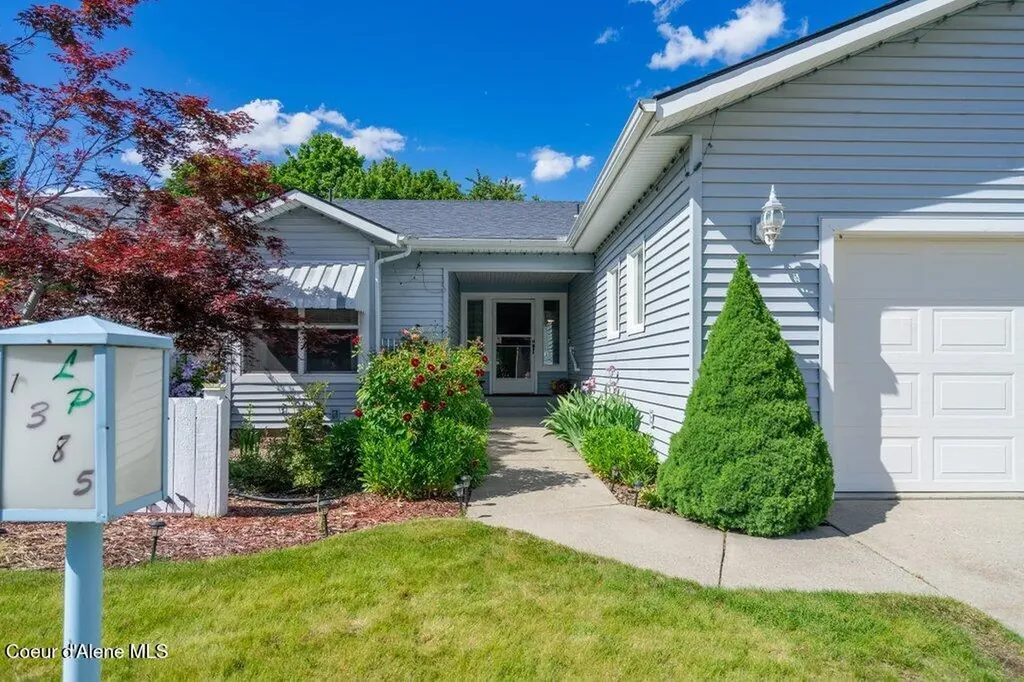 1385 W Woodlawn Drive Hayden ID 83835