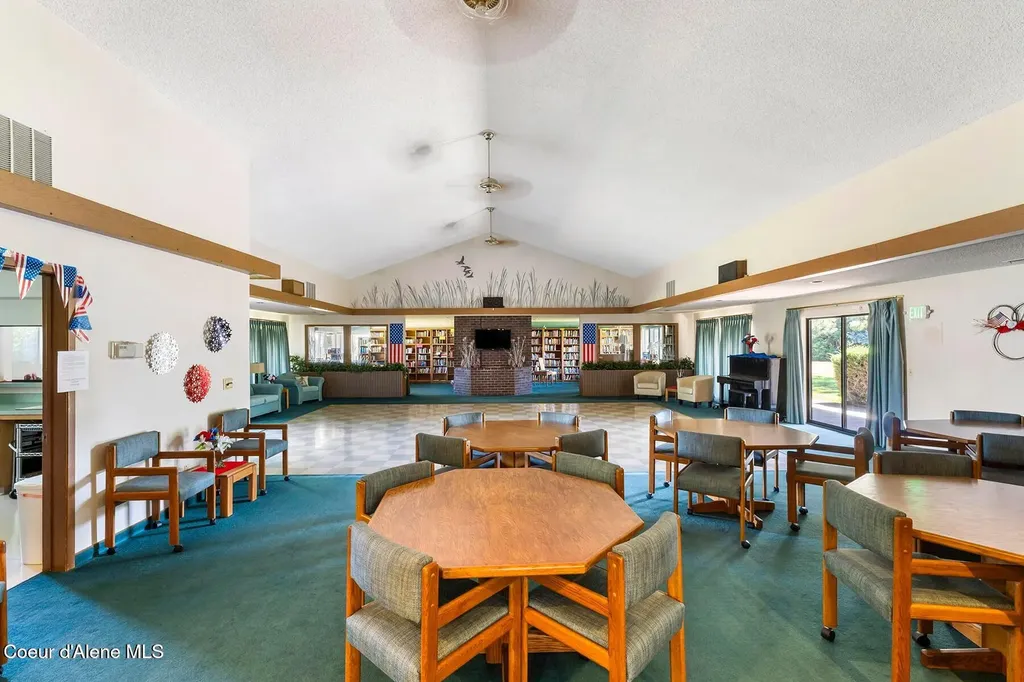 1385 W Woodlawn Drive Hayden ID 83835