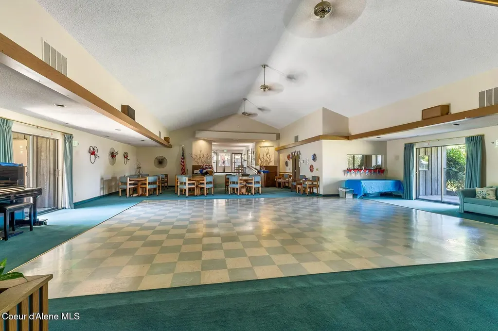 1385 W Woodlawn Drive Hayden ID 83835