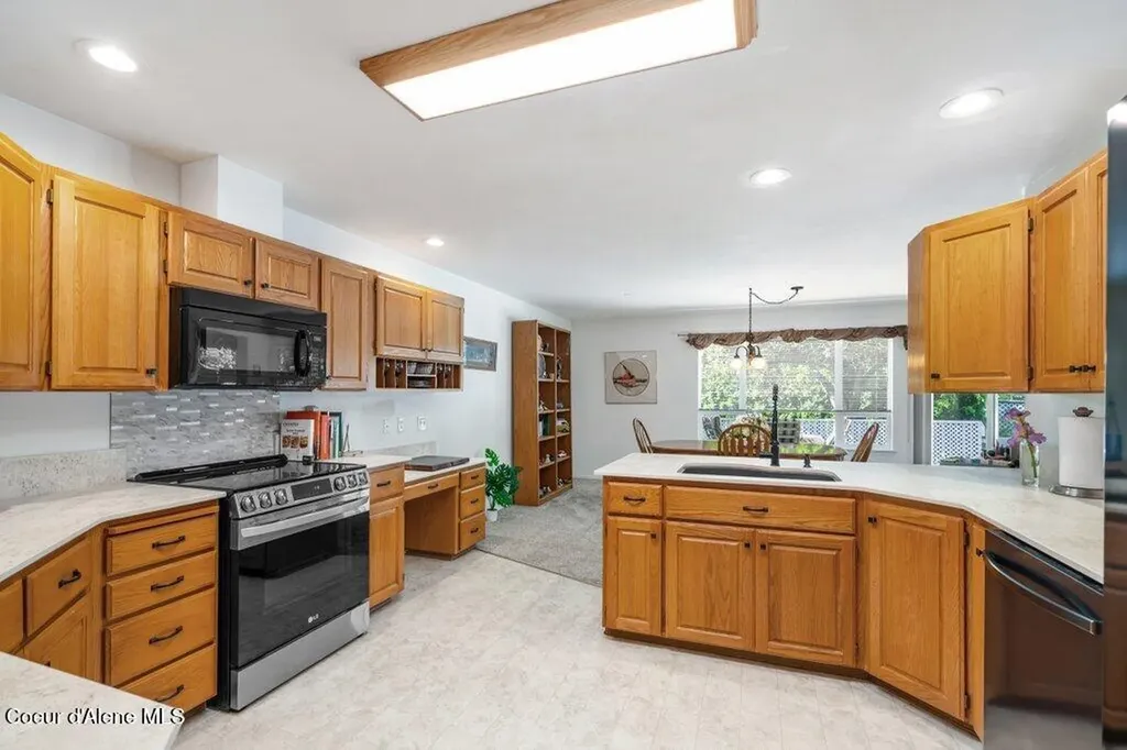 1385 W Woodlawn Drive Hayden ID 83835