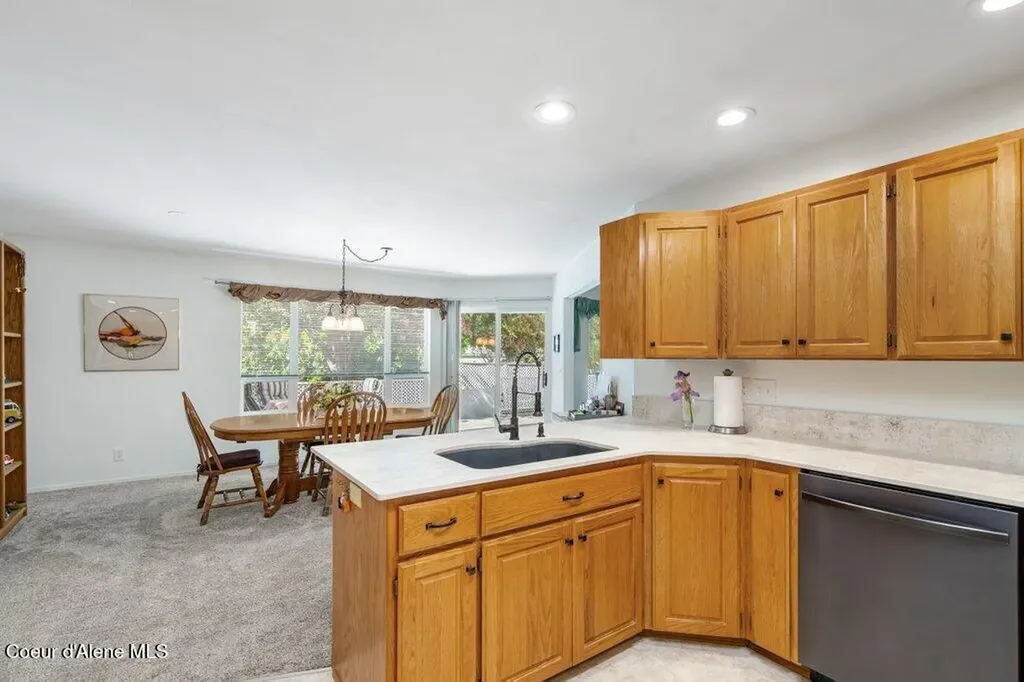 1385 W Woodlawn Drive Hayden ID 83835