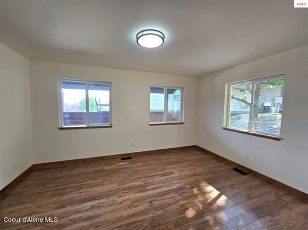 6894 Wild Rose Lane Bonners Ferry ID 83805