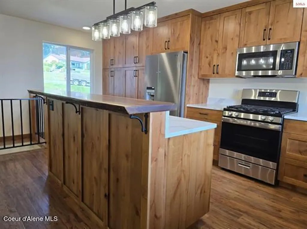 6894 Wild Rose Lane Bonners Ferry ID 83805