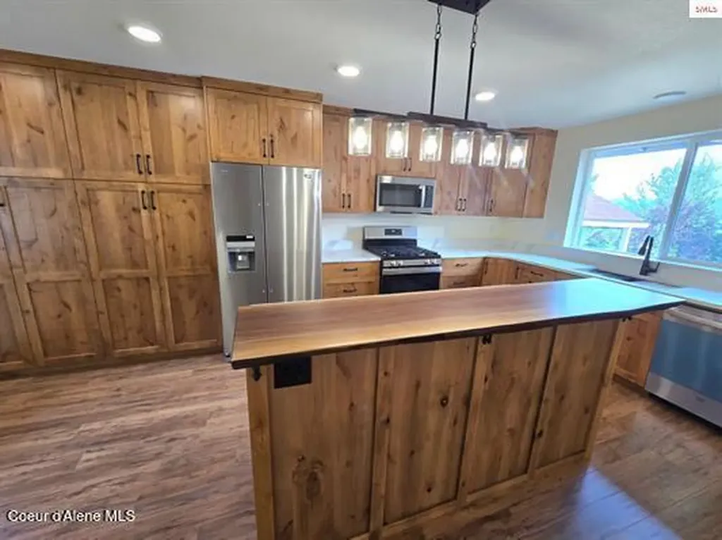 6894 Wild Rose Lane Bonners Ferry ID 83805