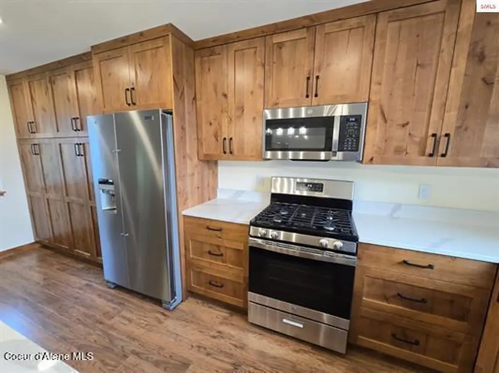 6894 Wild Rose Lane Bonners Ferry ID 83805