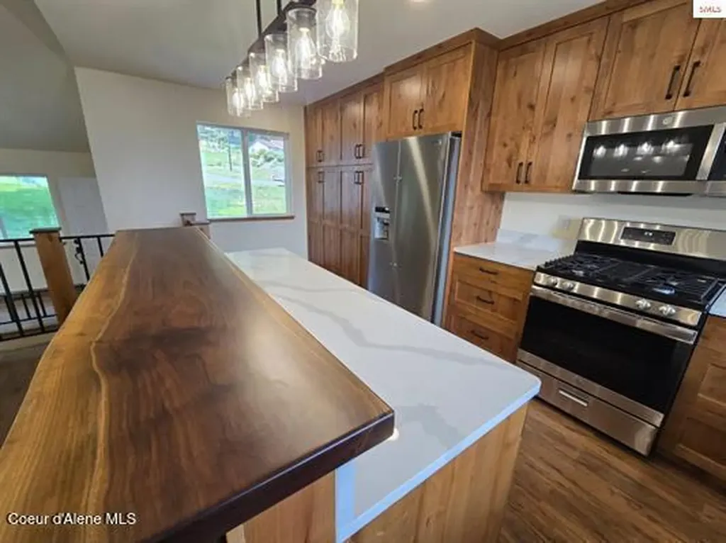 6894 Wild Rose Lane Bonners Ferry ID 83805