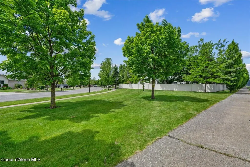 611 N Galbraith Lp (lot 38) Post Falls ID 83854