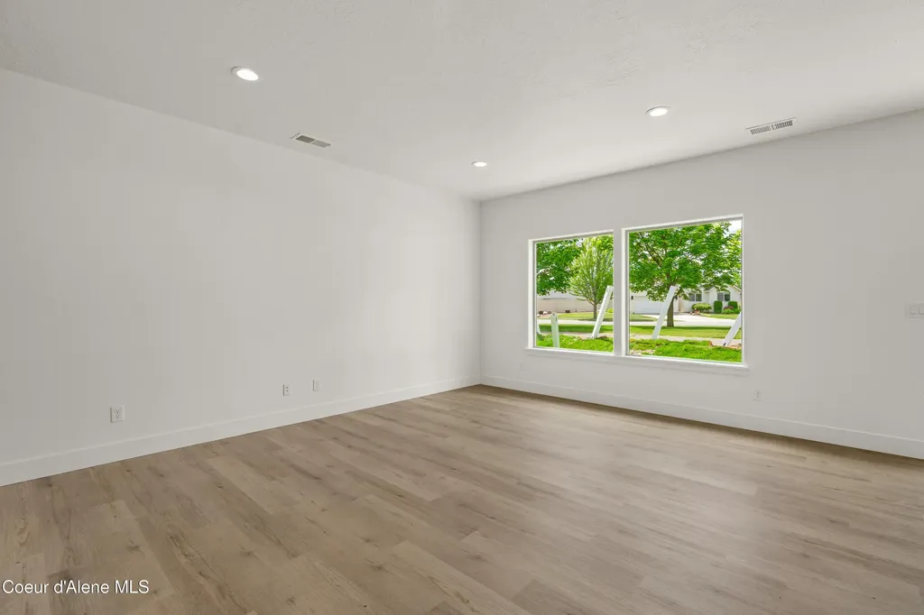 611 N Galbraith Lp (lot 38) Post Falls ID 83854