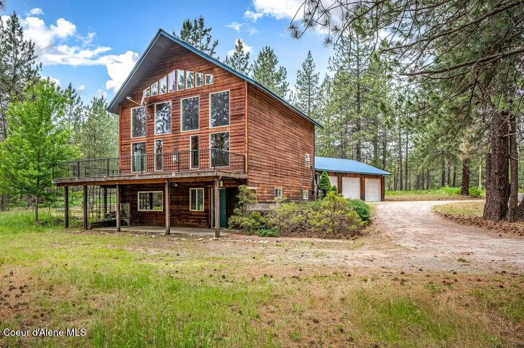 2142 E Highway 54 Athol ID 83801