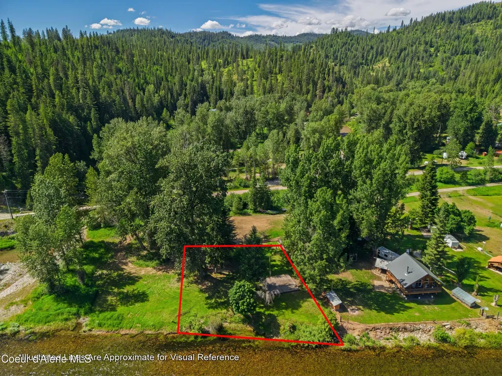 4 River Road Calder ID 83808