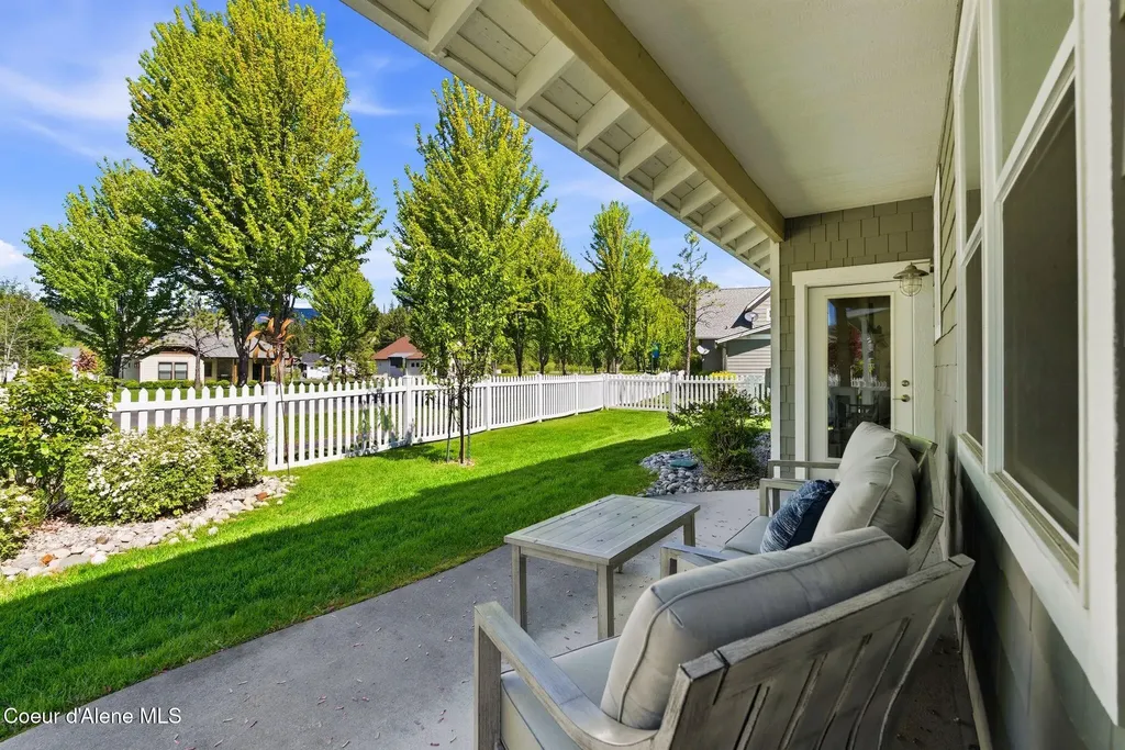 408 Becker Lane Dover ID 83825